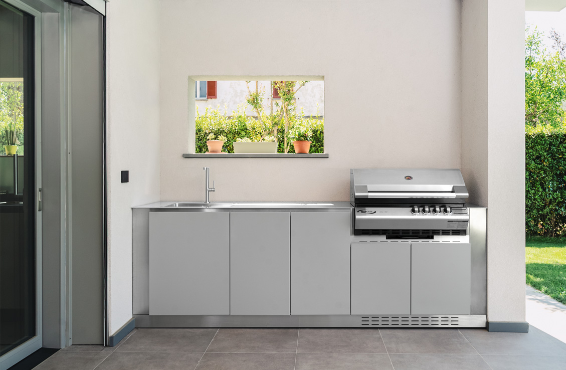 cucina via nolfi laccato + top inox